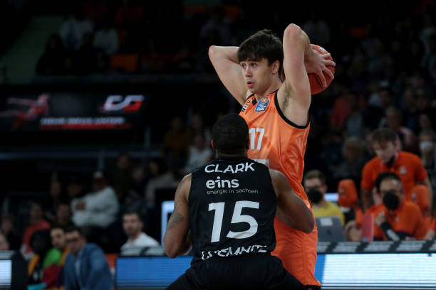 也培养了对 也培养了对