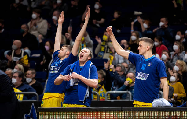 跨洲转会的 跨洲转会的